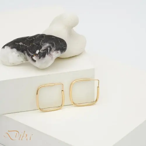 گوشواره طلا حلقه ای مربع